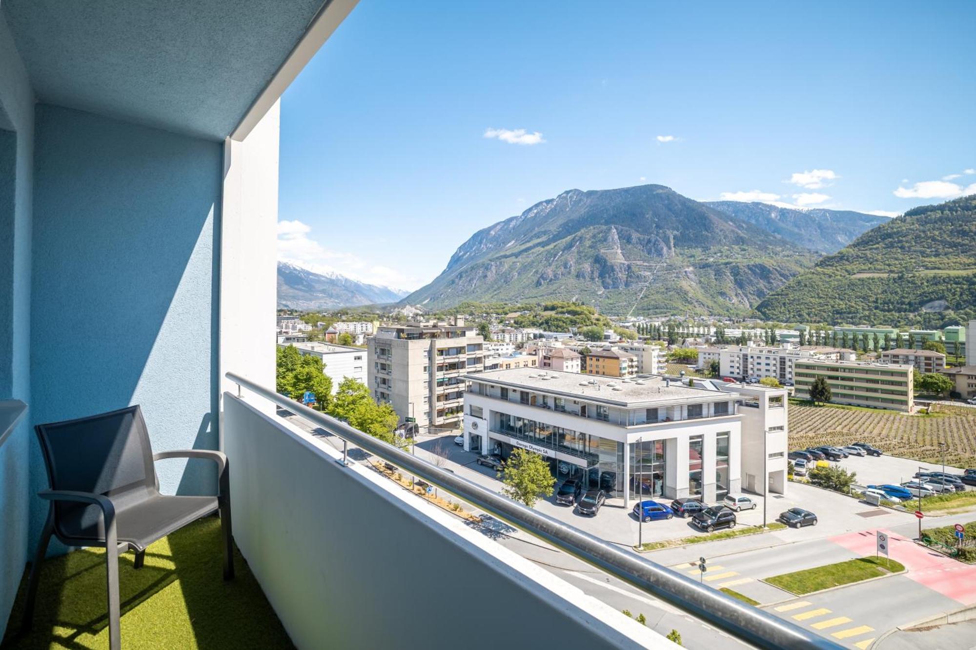 Nonanteneuf Appart Hotel Sierre - Contactless Check-In Eksteriør billede